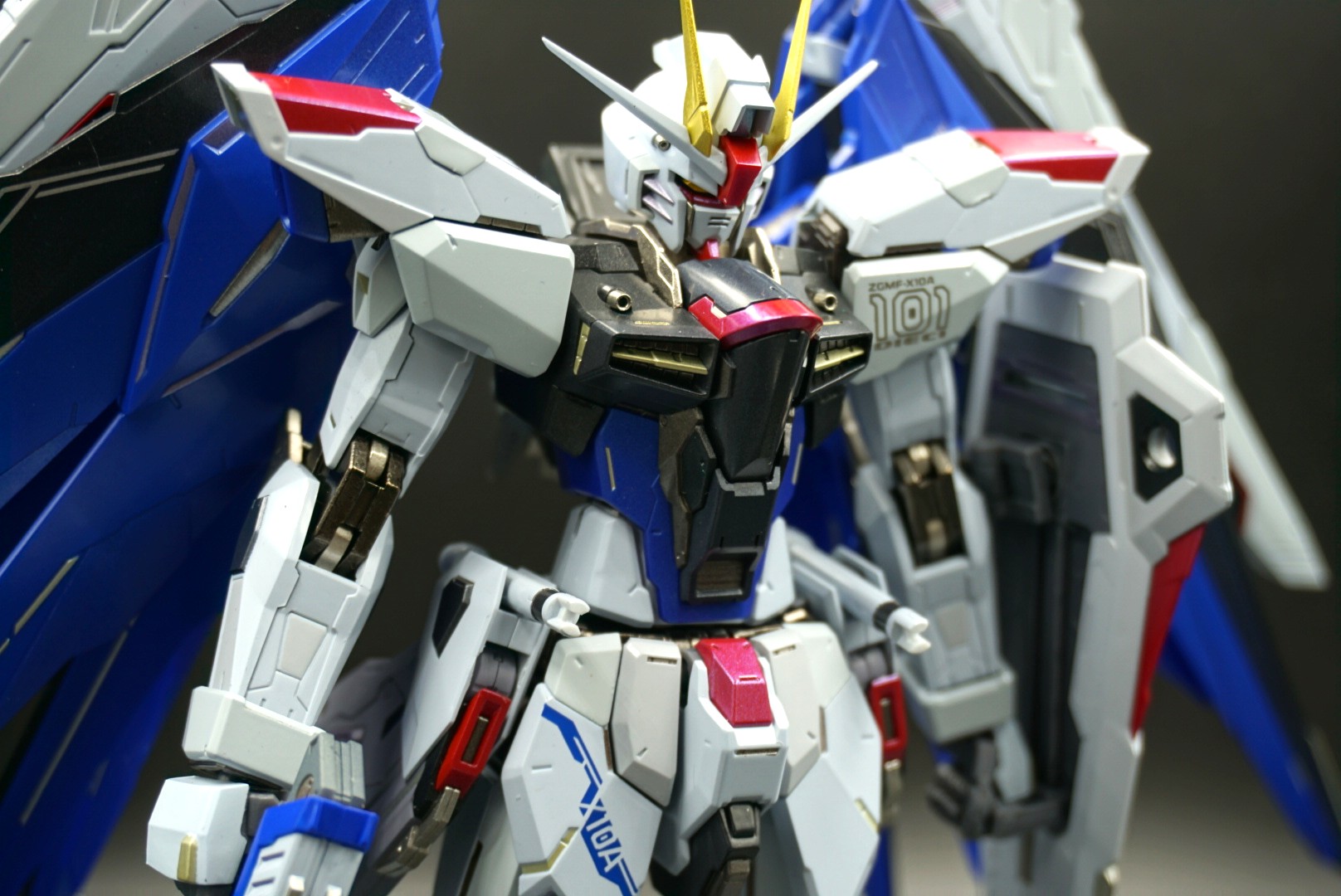 高い素材 フリーダムガンダム CONCEPT 【傷あり】メタルビルド